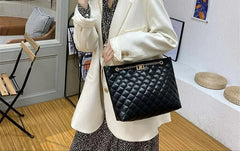 Liza large shoulder bag Black